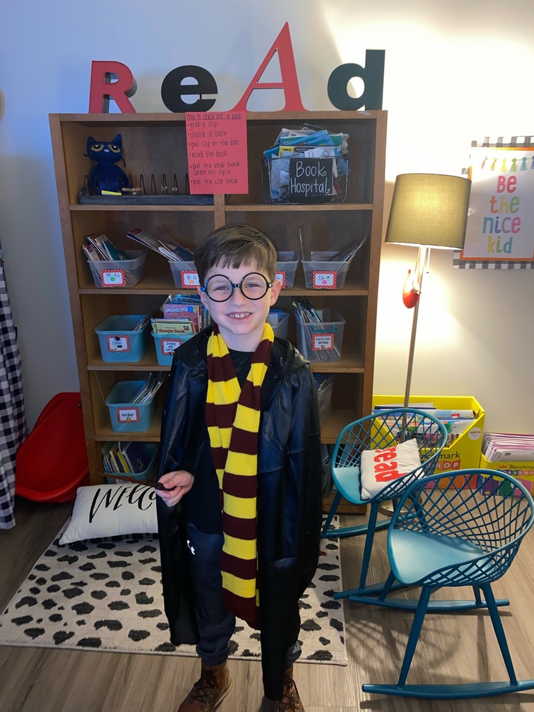A student dressed as Harry Potter