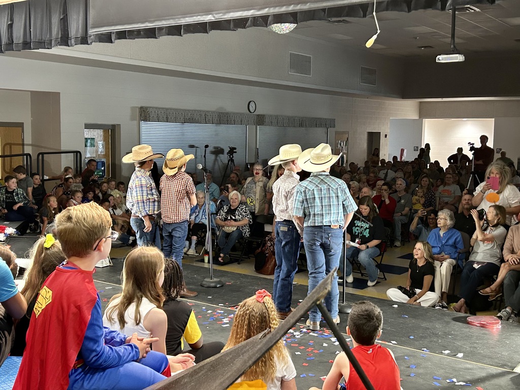 Studenst perform during Grandparents Day